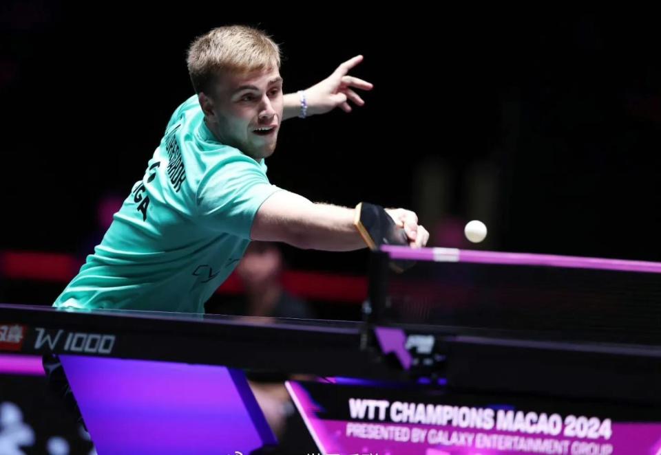 稳操胜券 稳操胜券