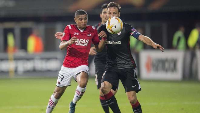 女记者们纷 女记者们纷